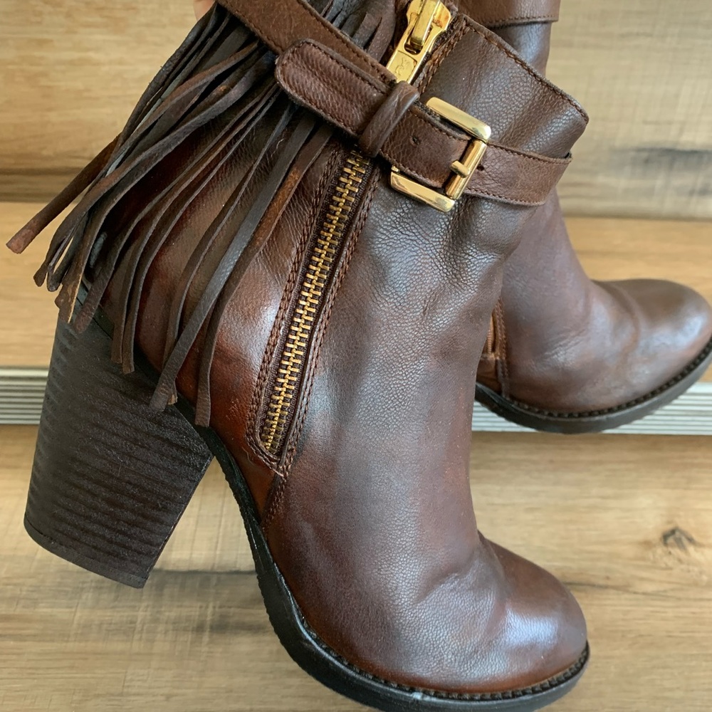 Steve Madden Woodmeer Women’s 8 Western Boots Booties Heel Genuine Leather
